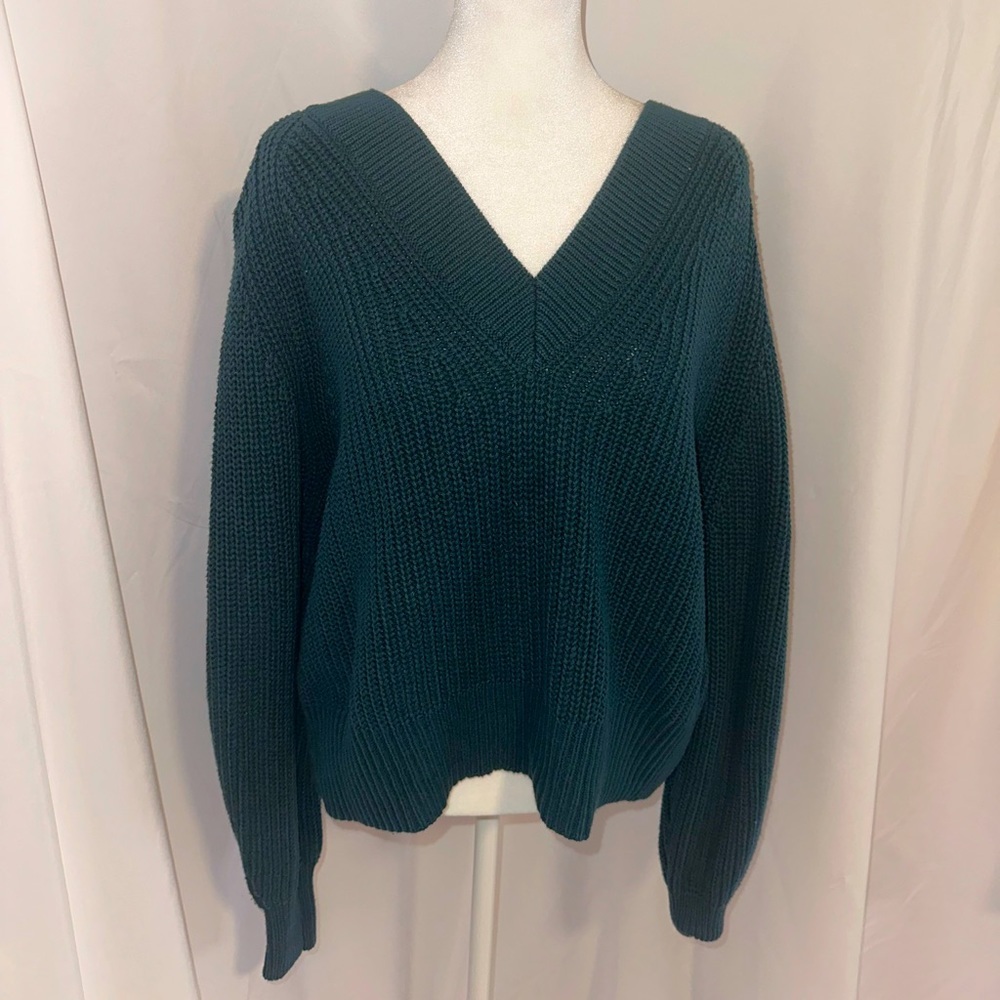 Women’s Green Sweater - Small